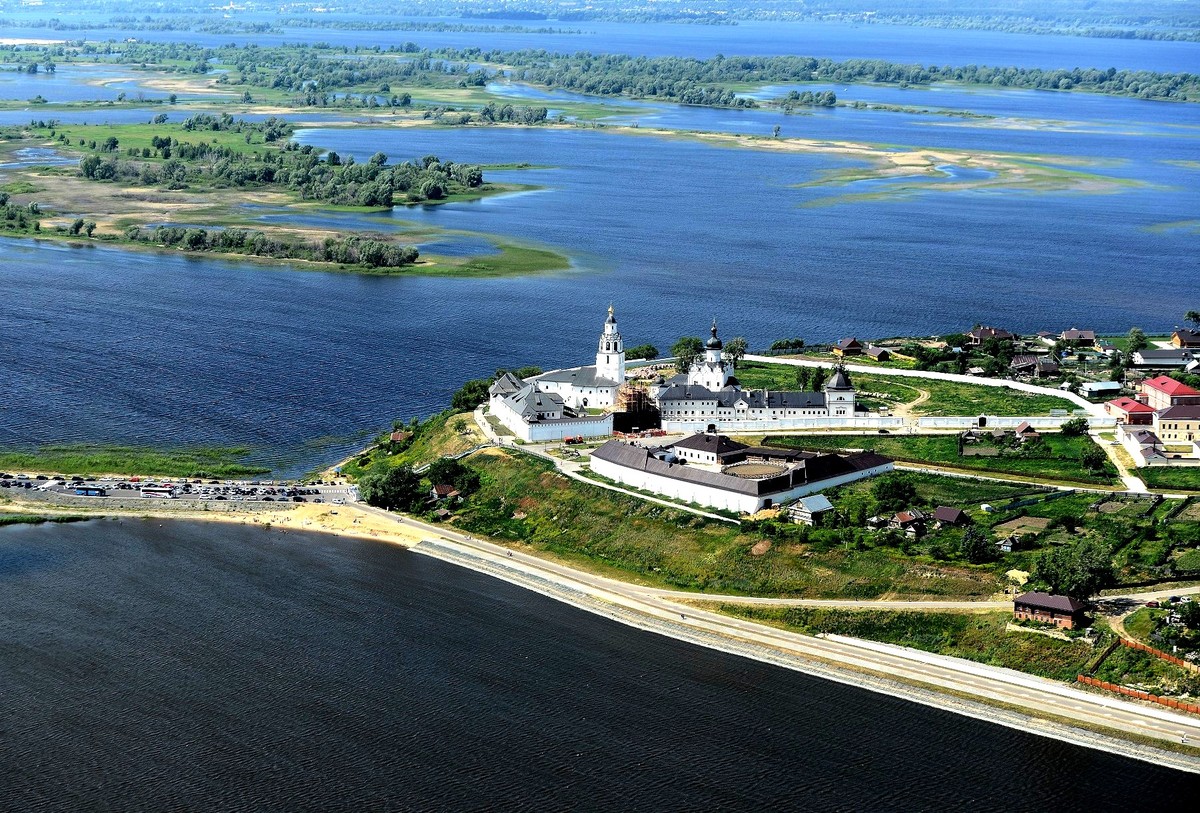 Экскурсия Остров-град Свияжск и Раифский Богородицкий монастырь