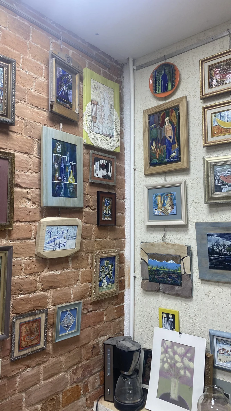 Была в мастерской на мастер-классе « Знакомство с Тиффани», где мы с мастером Анастасией сделали красивого