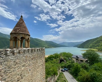 Горы-горы-горы: знаковые локации Казбеги