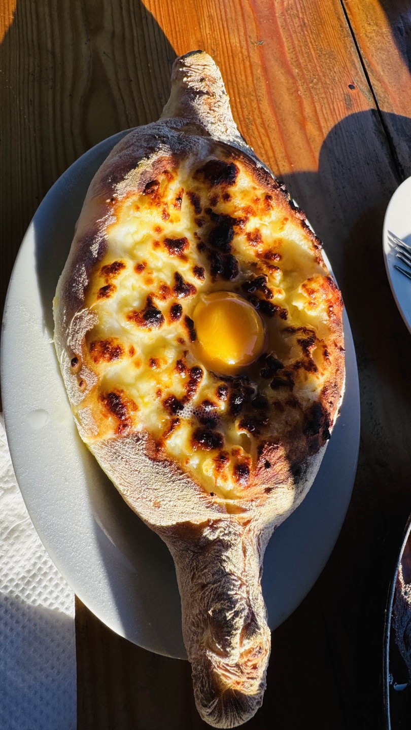 Экскурсия очень комфортная. Артур провез нас везде, куда мы запланировали