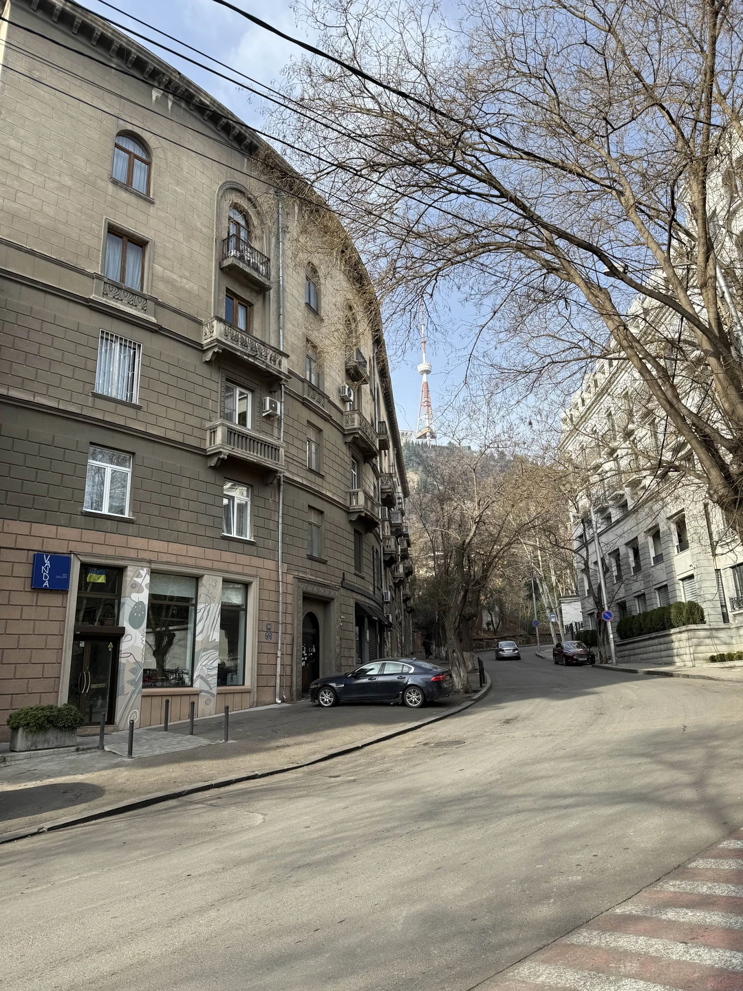 Maiko ❤️ благодарны всей нашей компанией за такой подробный рассказ и красивые местечки прекрасного города Тбилиси! Лучший гид!