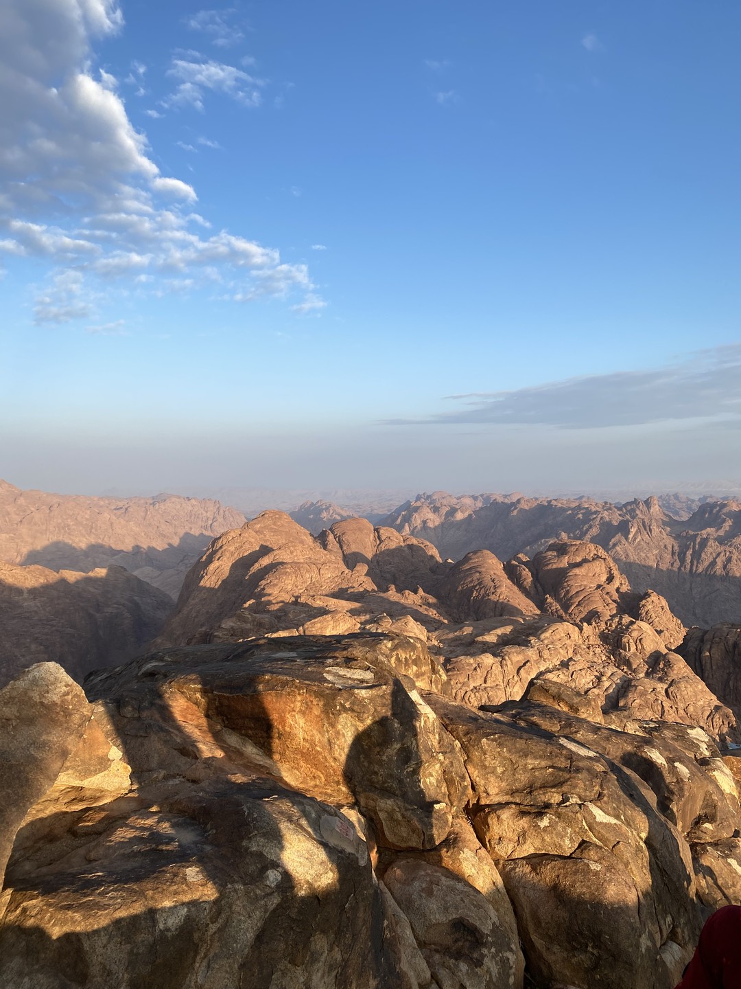 Очень интересная и содержательная экскурсия. Море положительных эмоций и настоящее приключение. Гид Абдул - один из