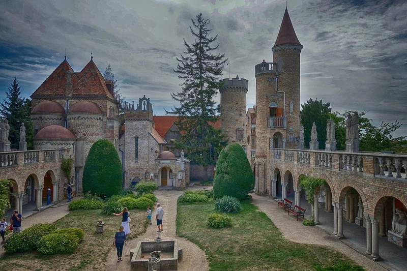 Курорты Балатона и замок вечной любви в Секешфехерваре