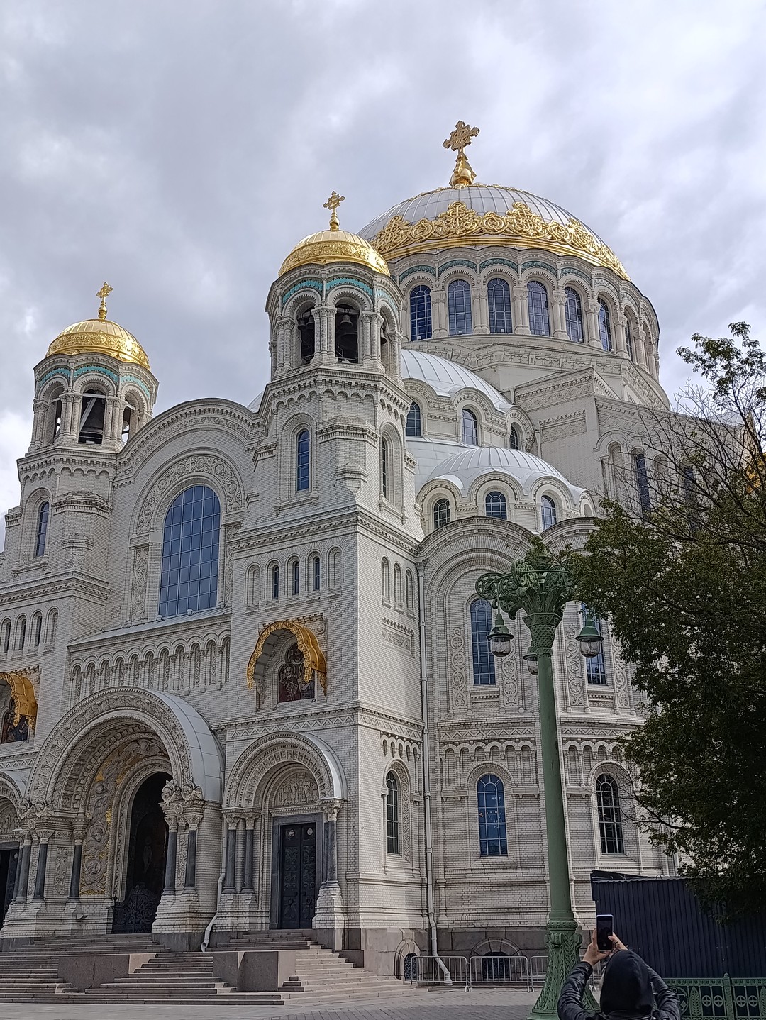 Из Санкт-Петербурга в Петергоф и Кронштадт: 2 города за 1 день (Надежда)