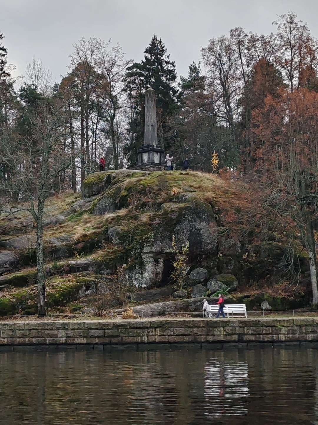Экскурсия очень понравилась! Юсеф-отличный экскурсовод! Видно, что увлечённый: интересные факты, исторические фото Монрепо выше всяких похвал!