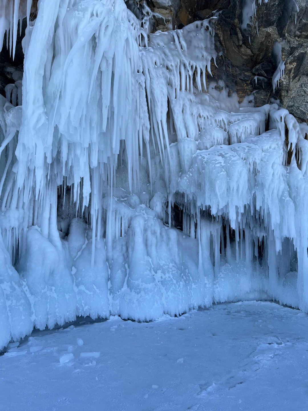 Экскурсия была великолепна! Дорога туда и обратно прошла на одном дыхании) экскурсовод Михаил приятный человек, великолепный рассказчик))