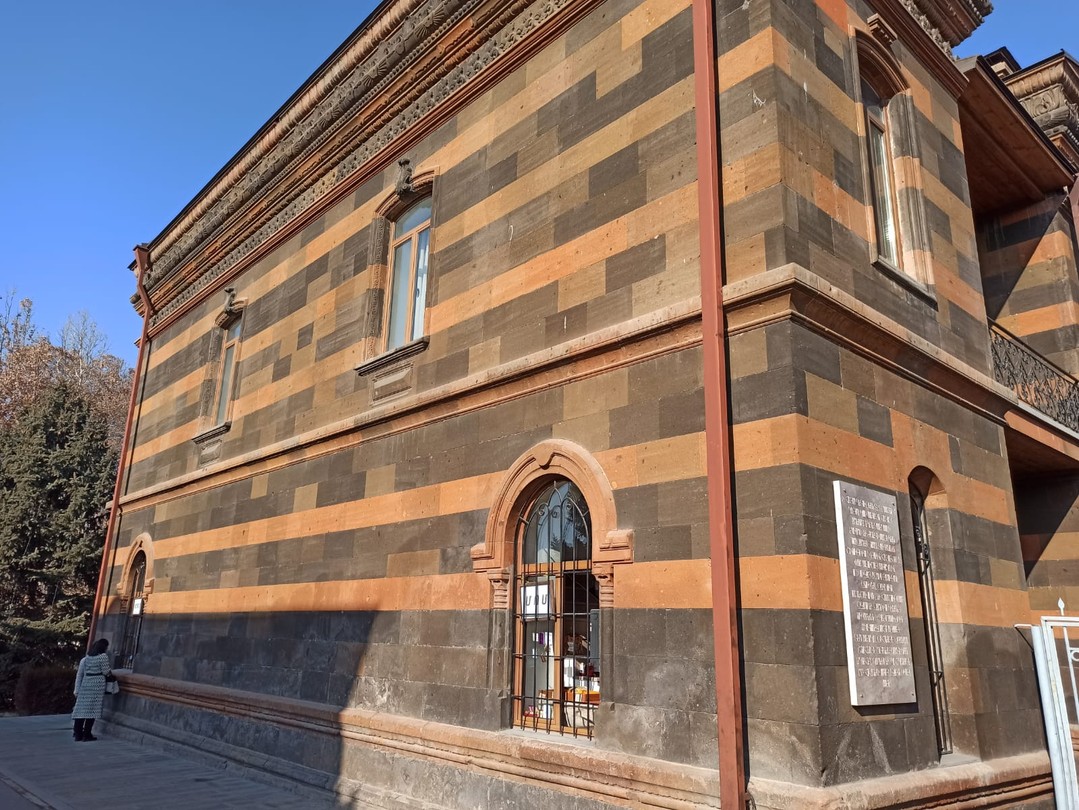 Экскурсия замечательная, древность и значение этих мест потрясает воображение. Наш гид Сергей много обсуждал с нами