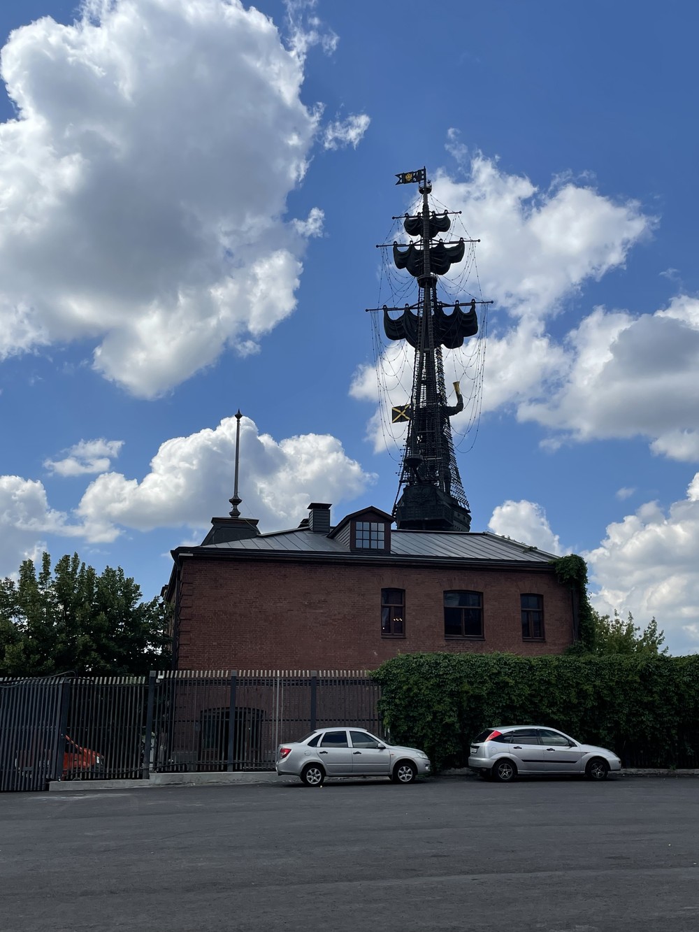 Остров Балчуг: мосты, цари и предприниматели (мини-группа) (11/13)