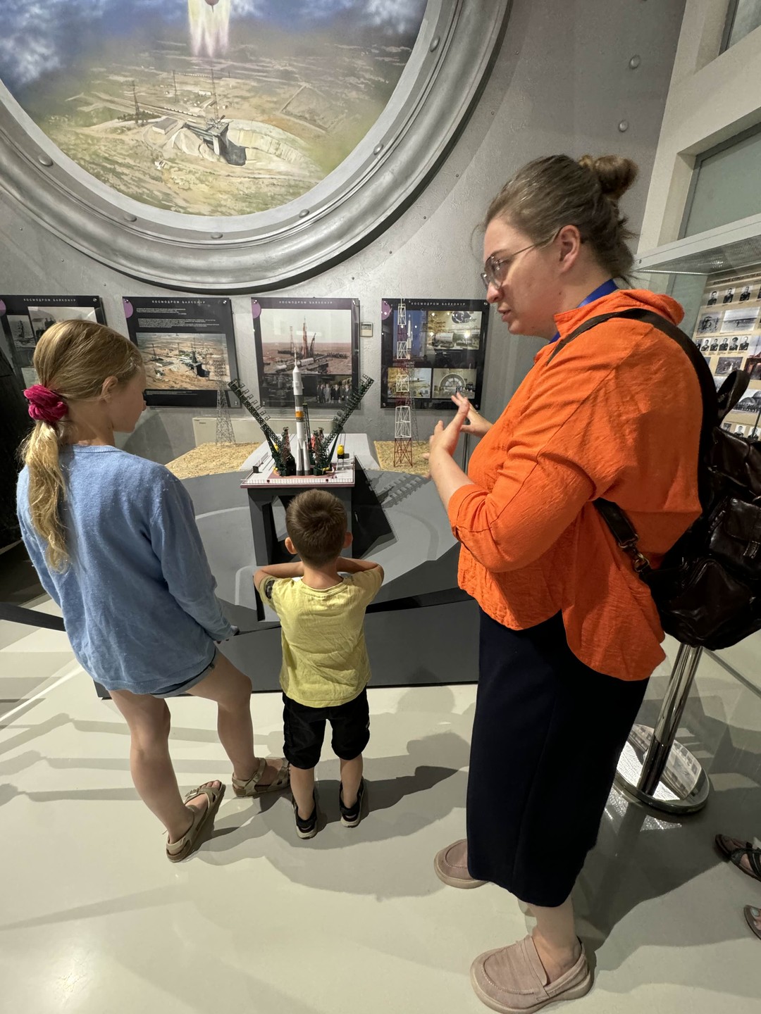 Одна из лучших детских экскурсий! Огромное спасибо экскурсоводу Кире!