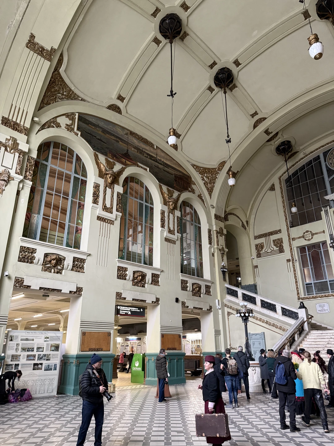 Отличная экскурсия, отличная Марина, получили массу впечатлений. Марина прекрасный рассказчик, ребенок слушал с большим вниманием! Рекомендую