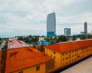Переезд в Батуми и прогулка к морю