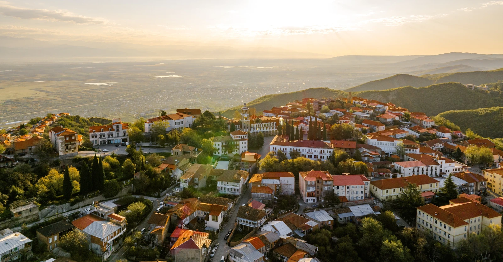 Море вина и горы впечатлений: тур по Кахетии и Тушетии с дегустациями и треккингами