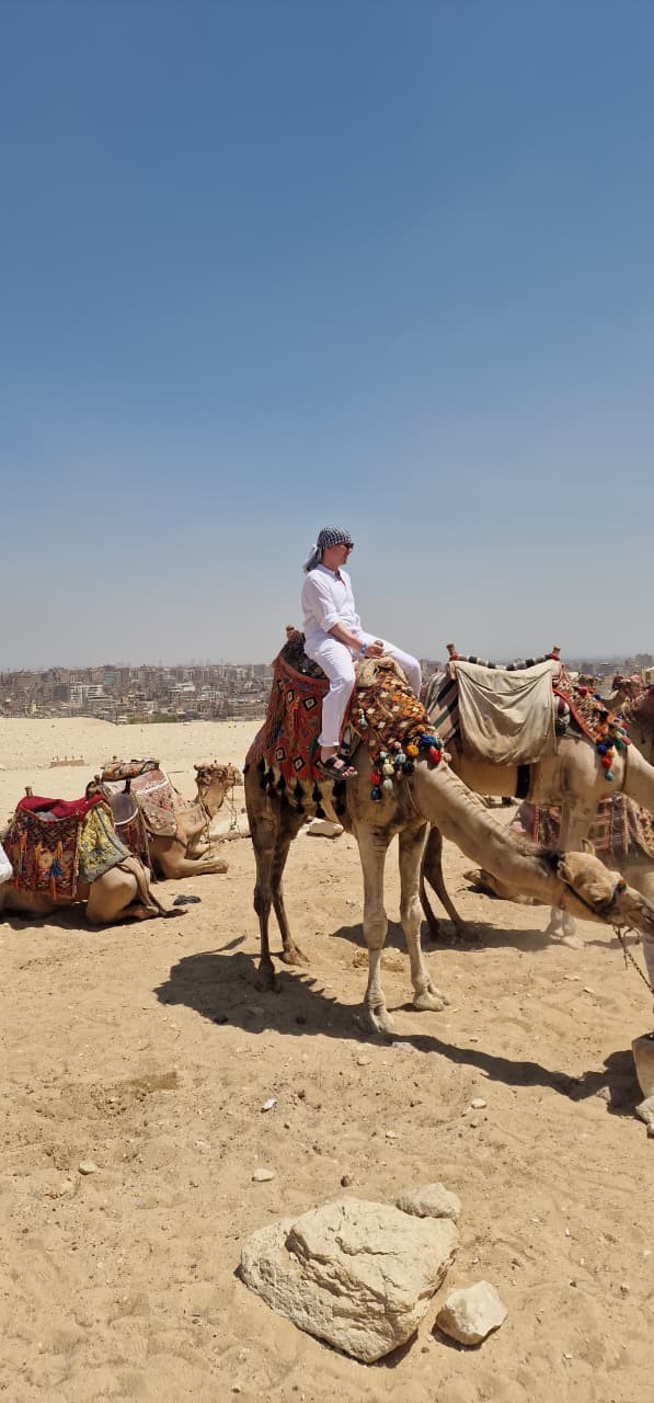 Отлично организованная экскурсия из Шарм-эль-шейха. Ночью в условленное время приехал комфортный микроавтобус. Дорога заняла около 6