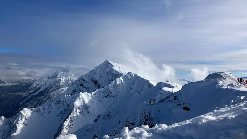 Замечательная экскурсия. Был водитель Саркис и гид Вероника. Саркис плавно водил машину, Вероника всё приятно доступно