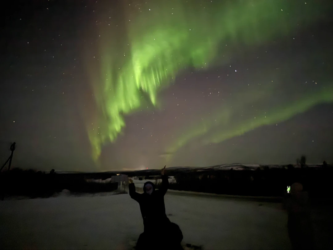 На самом деле отличная команда собрана. Отличные гиды. Ни секунды не пожалели с выбором. Абсолютные профессионалы своего дела! Рекомендуем однозначно