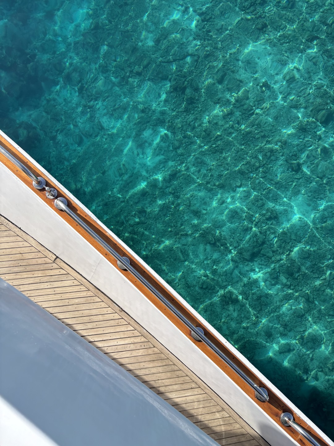 Вадим - прекрасный инструктор! Нам очень все понравилось, было страшно, охватила паника, но он профессионально и