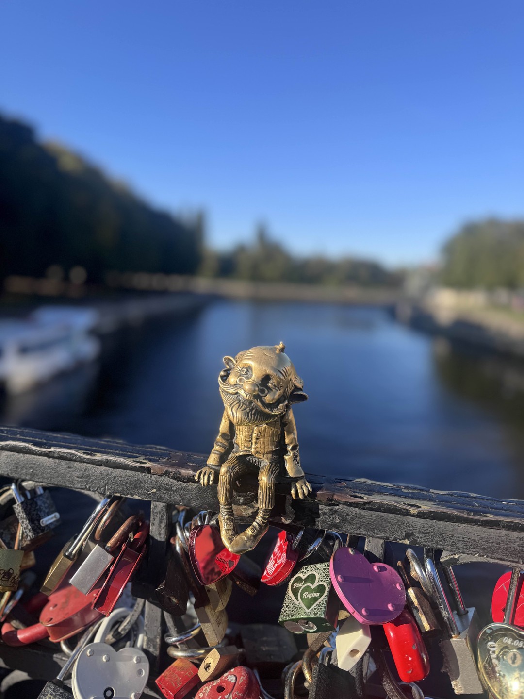 Мы посетили экскурсию с друзьями в составе 6 человек. Выбрали по количеству положительных отзывов и не