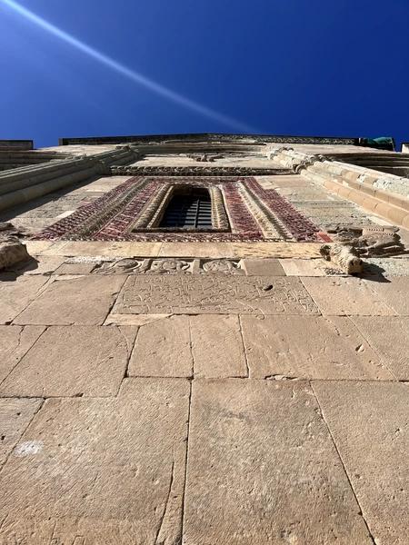 Прекрасный маршрут, наполняющий такими разными по настроению впечатлениями. Очень хотела именно такое наполнение, включающее Боржоми. Гид