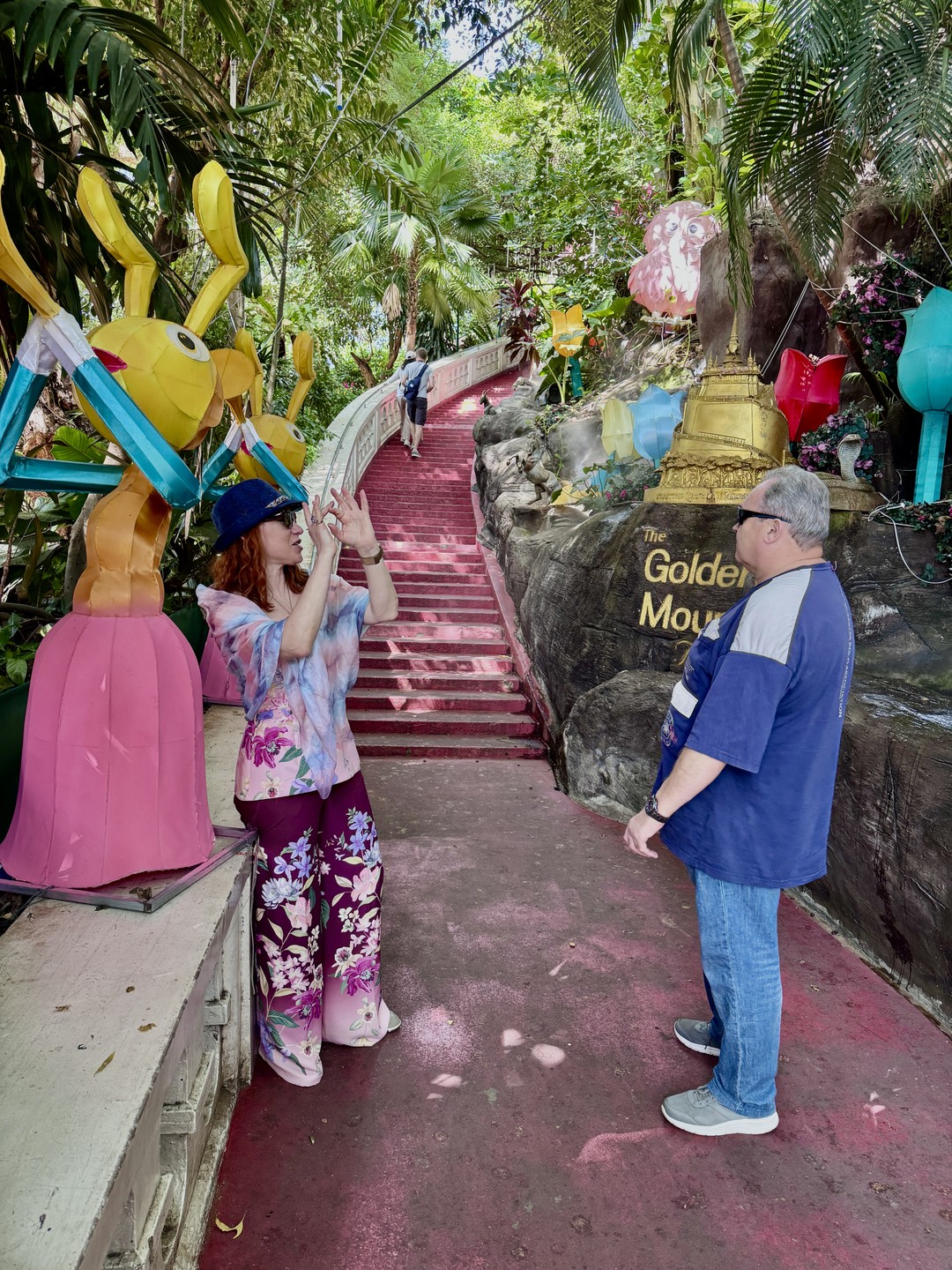 Огромное удовольствие проучили и от города Бангкока и от Елены - гида по нему. Какое счастье