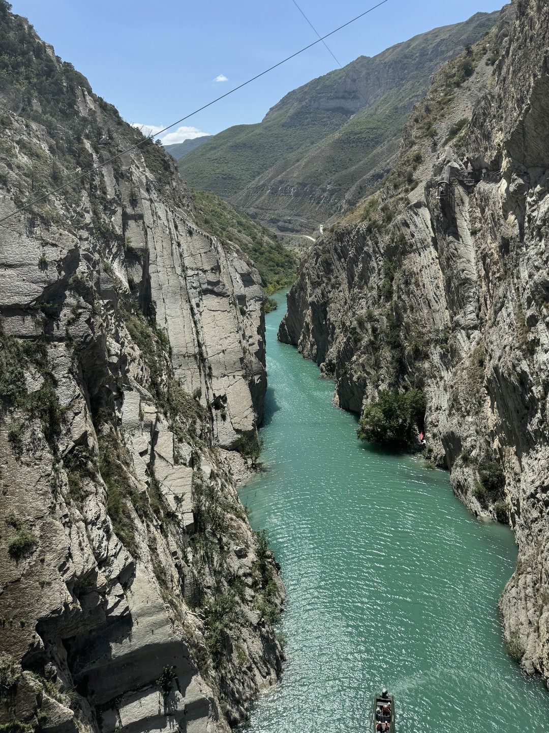 Огромное спасибо организаторам, тур был прекрасный. Очень интересные экскурсии, едем домой с морем впечатлений! Отдельно хотели