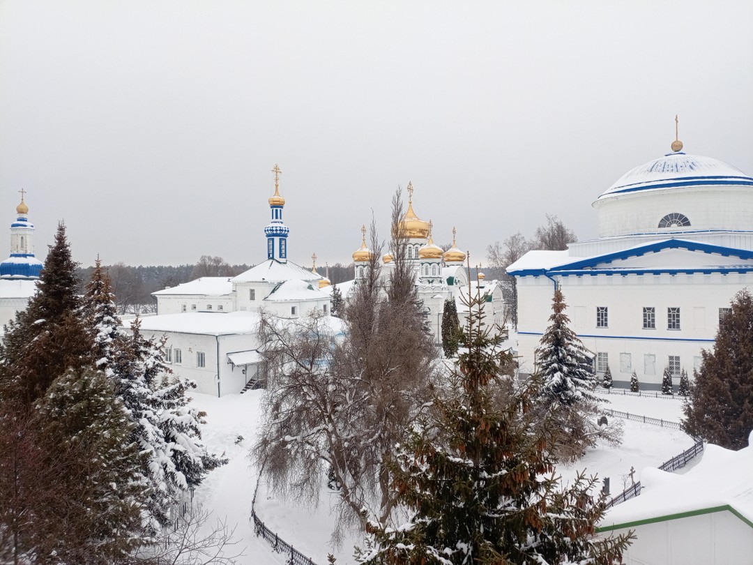 Все было отлично, только автобус опоздал на час, а зимой это не очень хорошо