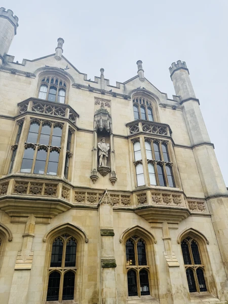 Огромная благодарность Татьяне за замечательную экскурсию! Татьяна-прекрасный профессионал своего дела, который с лёгкостью адаптируется под любых