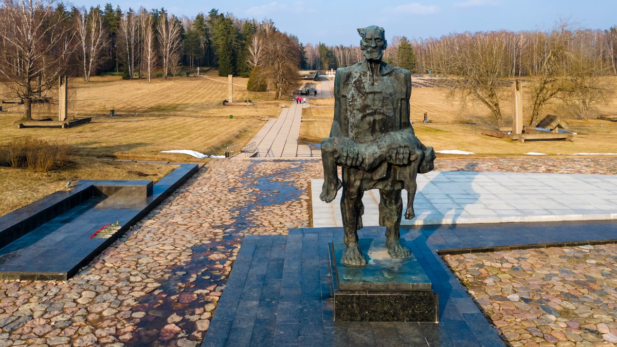 Главное изображение экскурсии - Мемориальные комплексы Хатынь и Курган Славы: на авто из Минска