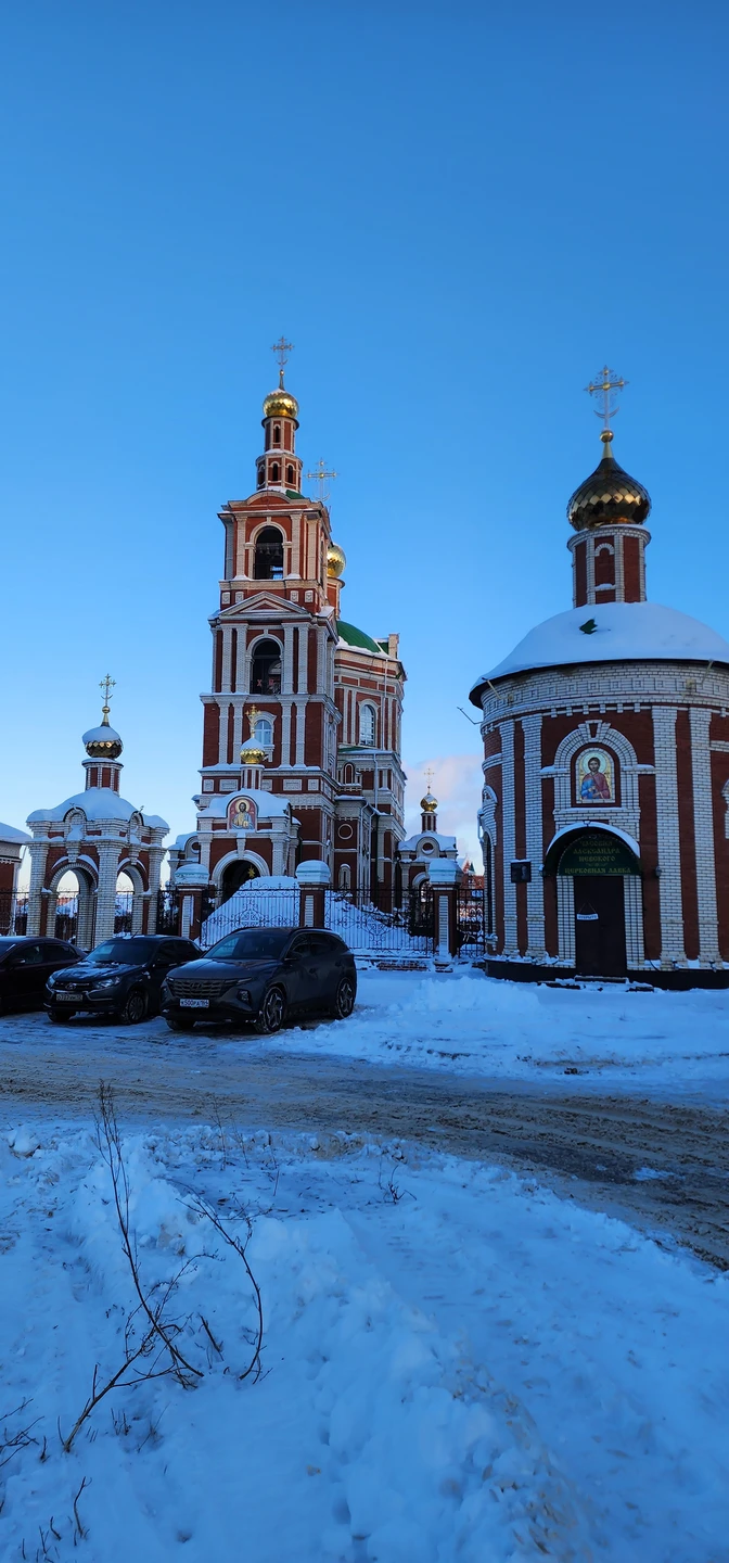 Нашим гидом была Мария и сделала наше недолгое пребывание в Йошкар-Оле очень комфортным и безумно красивым🤗