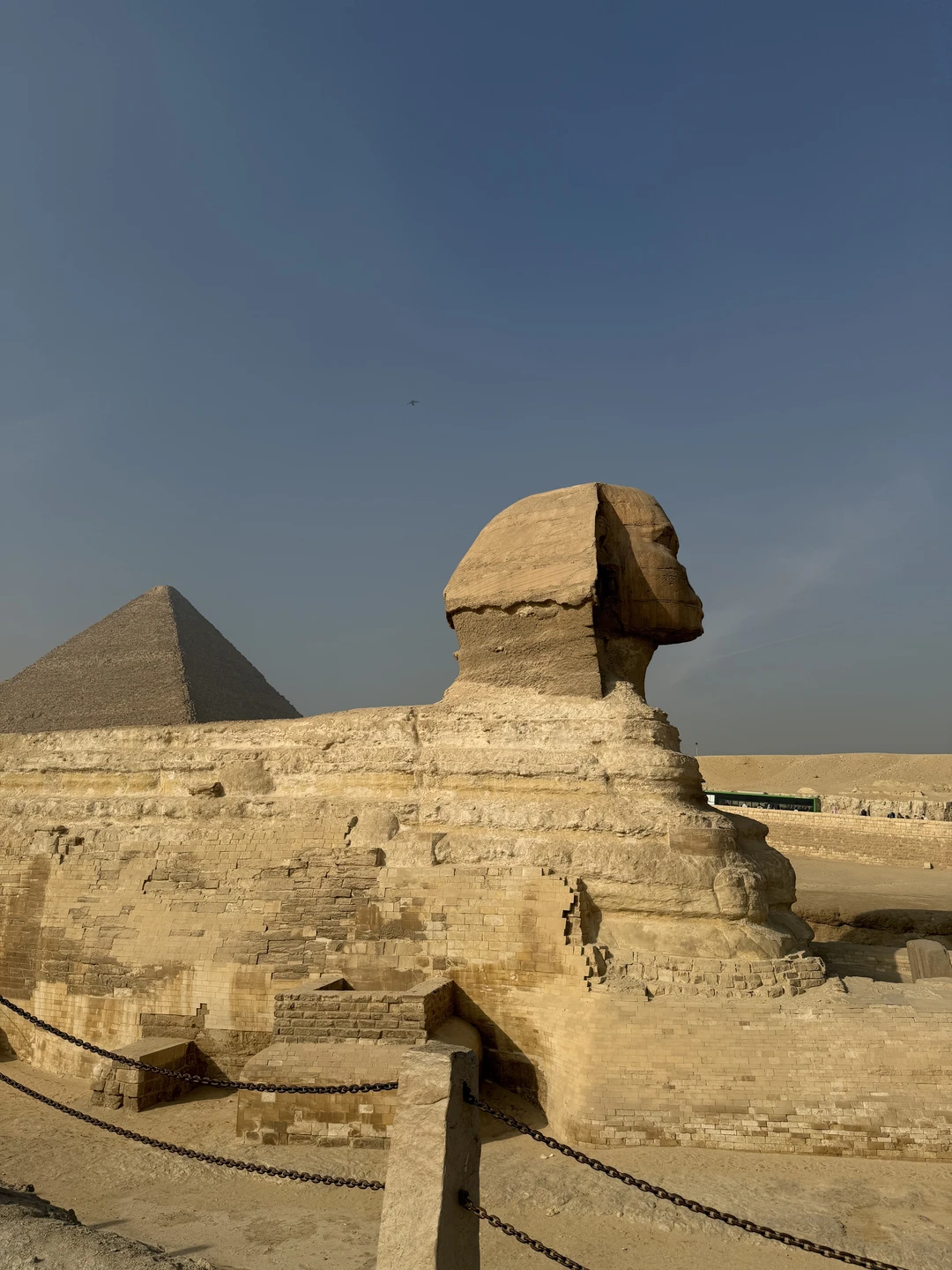 Были на индивидуальной экскурсии с Махмудом. Перемешались на комфортной чистой машине, с кондиционером. Махмуд встречал нас