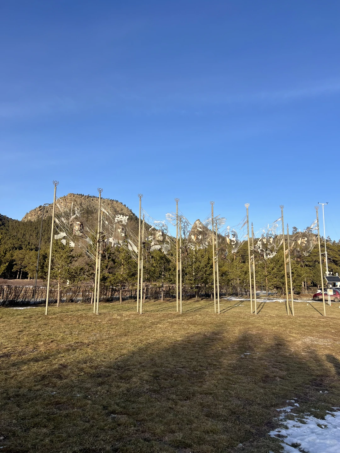 Алтын замечательный гид, ее рассказ позволил влюбиться в Казахстан и пробудил желание посетить его снова. Нам