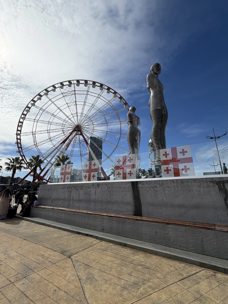 Прекрасный день в дружной компании! Олег — удивительный рассказчик, обладает огромным количеством информации и способен увлечь