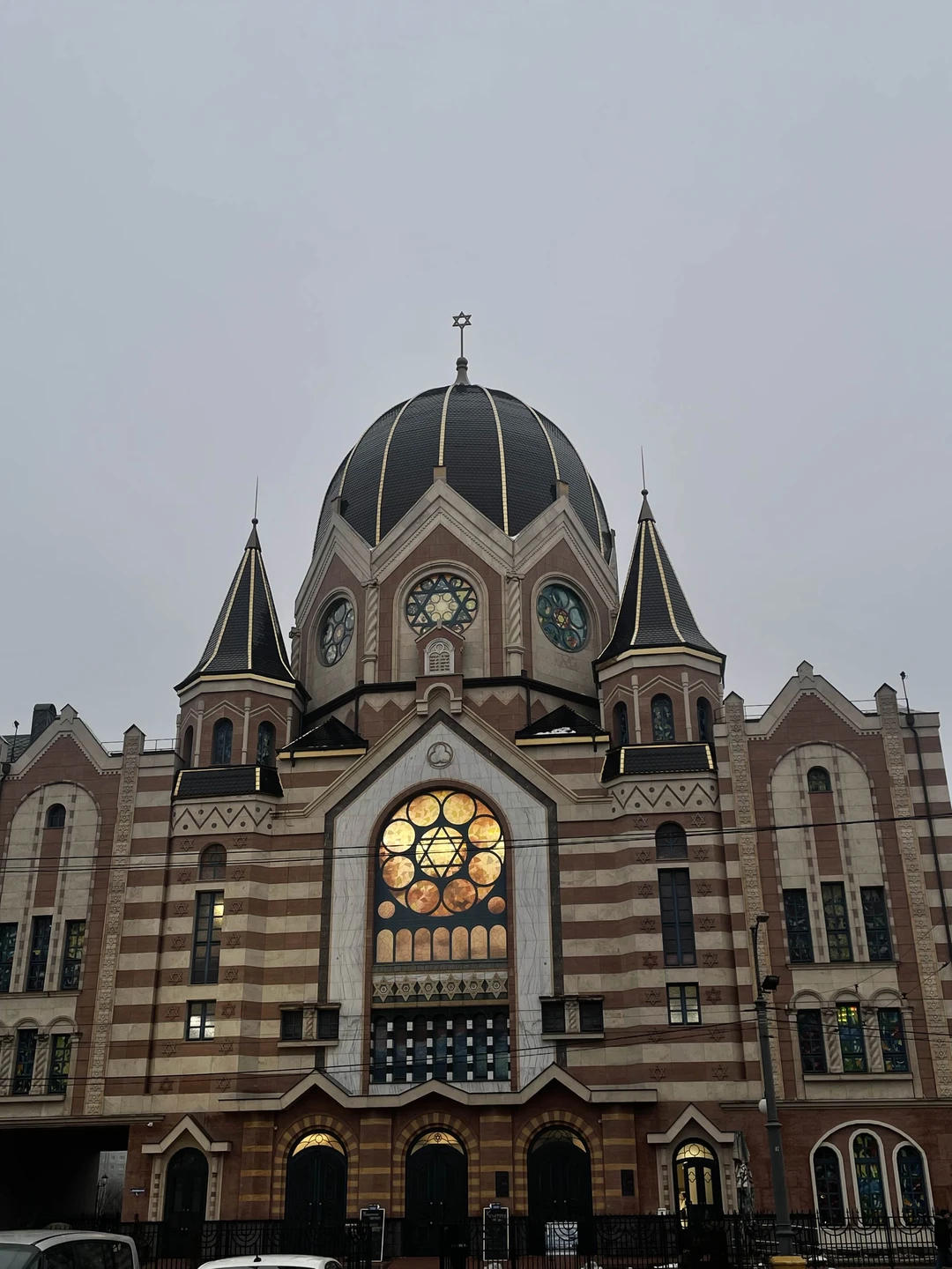 Очень познавательная экскурсия, без лишней воды! Гид прекрасный, рассказ о городе с ноткой юмора и сохранением истории!