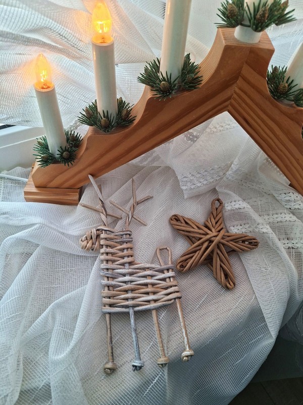 Создаём карельский талисман: плетёный лось из бумажной лозы