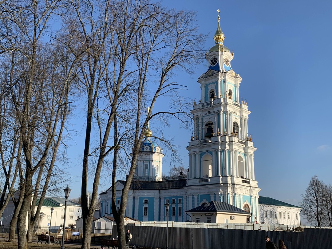 Экскурсия Ярославль-Кострома в один день очень понравилась,масса впечатлений,большой обьем информации,комфортное передвижение на автомобиле. Огромное спасибо гиду