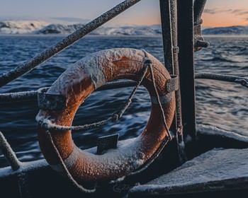 Путешествие в Териберку: морская прогулка, айс-флоатинг, кладбище кораблей