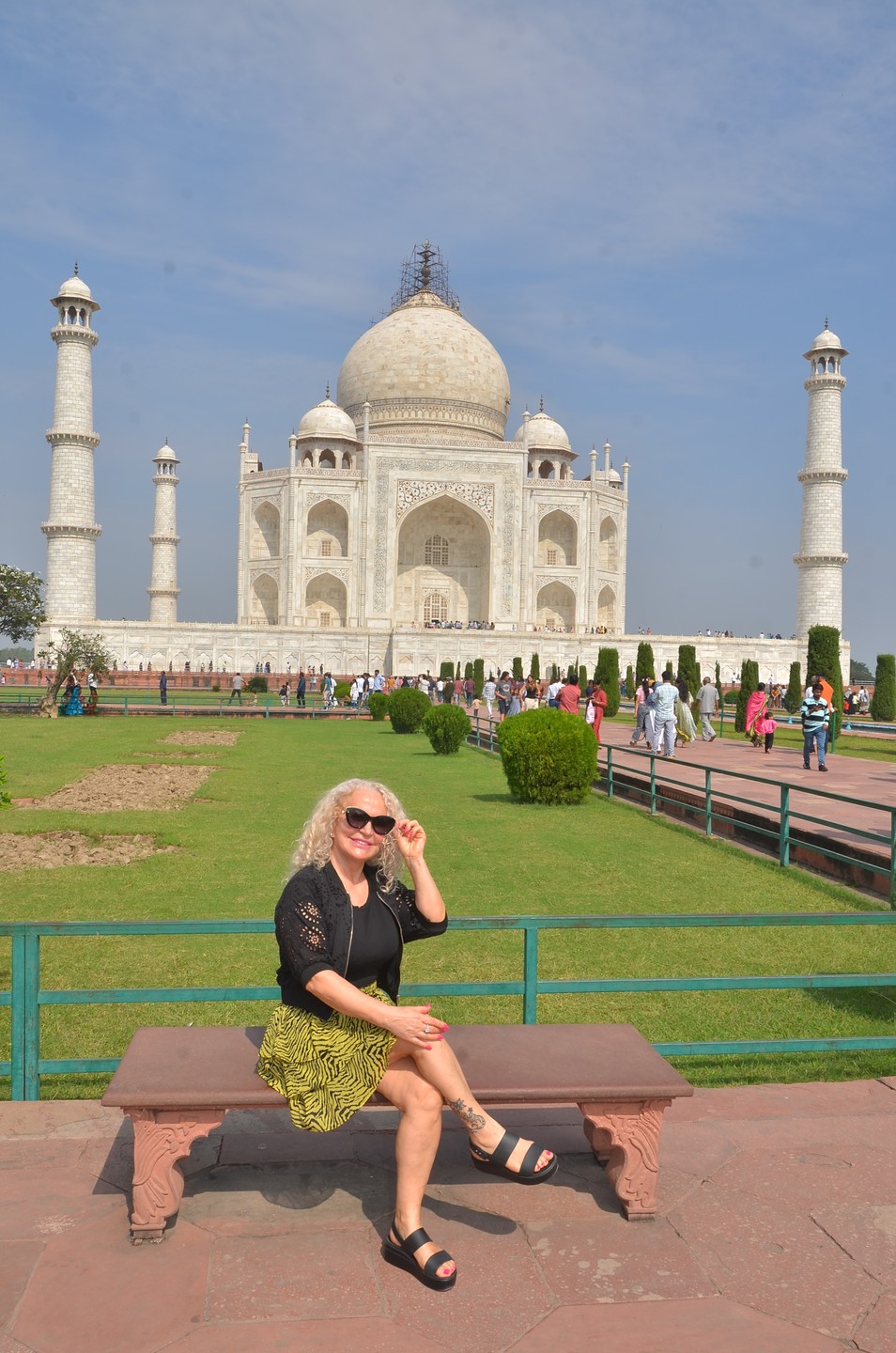 Гид Хариндра Мишра был великолепен. Я много узнала про Индии и про истории страны благодаря ему.