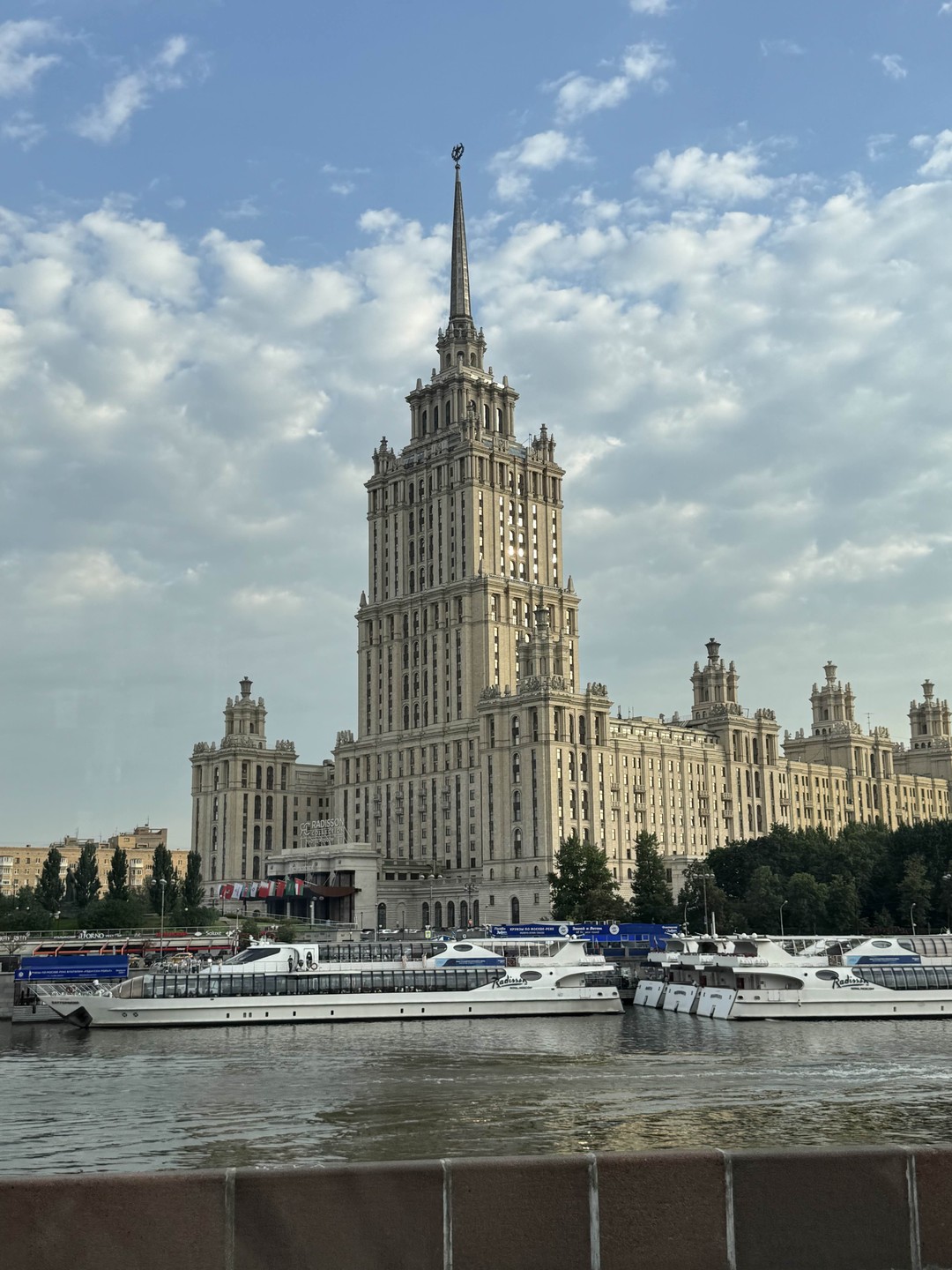 Знакомство с матушкой Москвой. Групповой обзорный тур на автобусе (Анастасия)