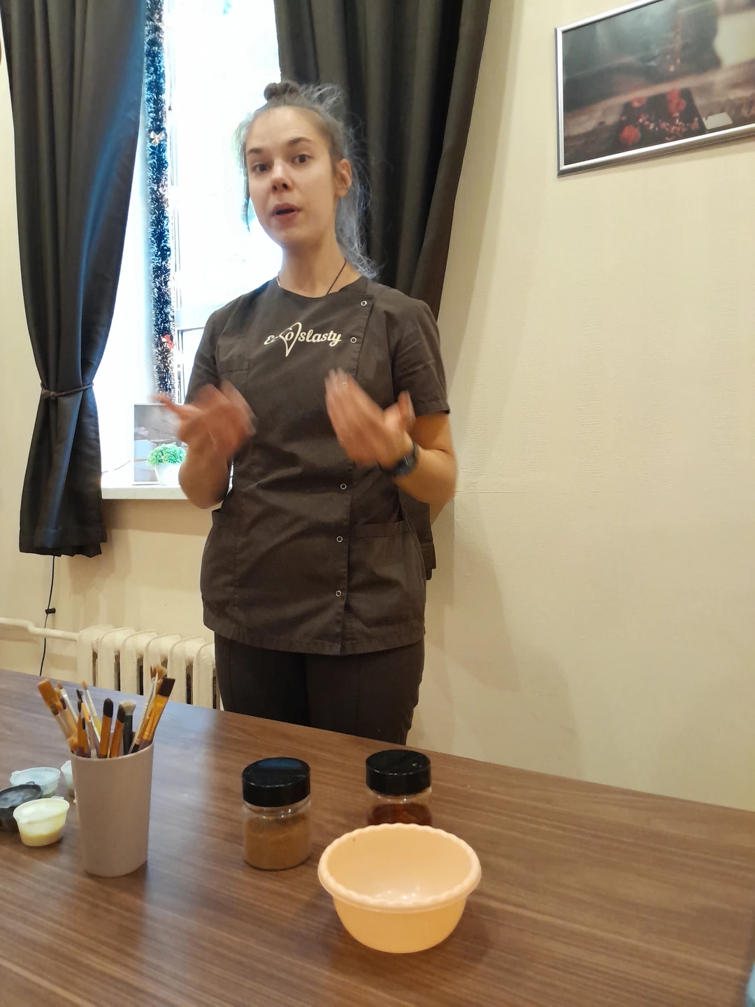 Очень понравился мастер-класс. Анастасия так понятно и доступно обьяснила нам задание и помогала по мере выполнения.