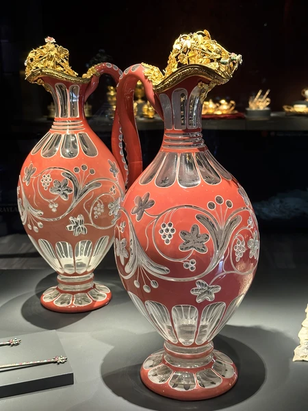 Европейская роскошь Стамбула: дворец Долмабахче и улица Истикляль (Иван)