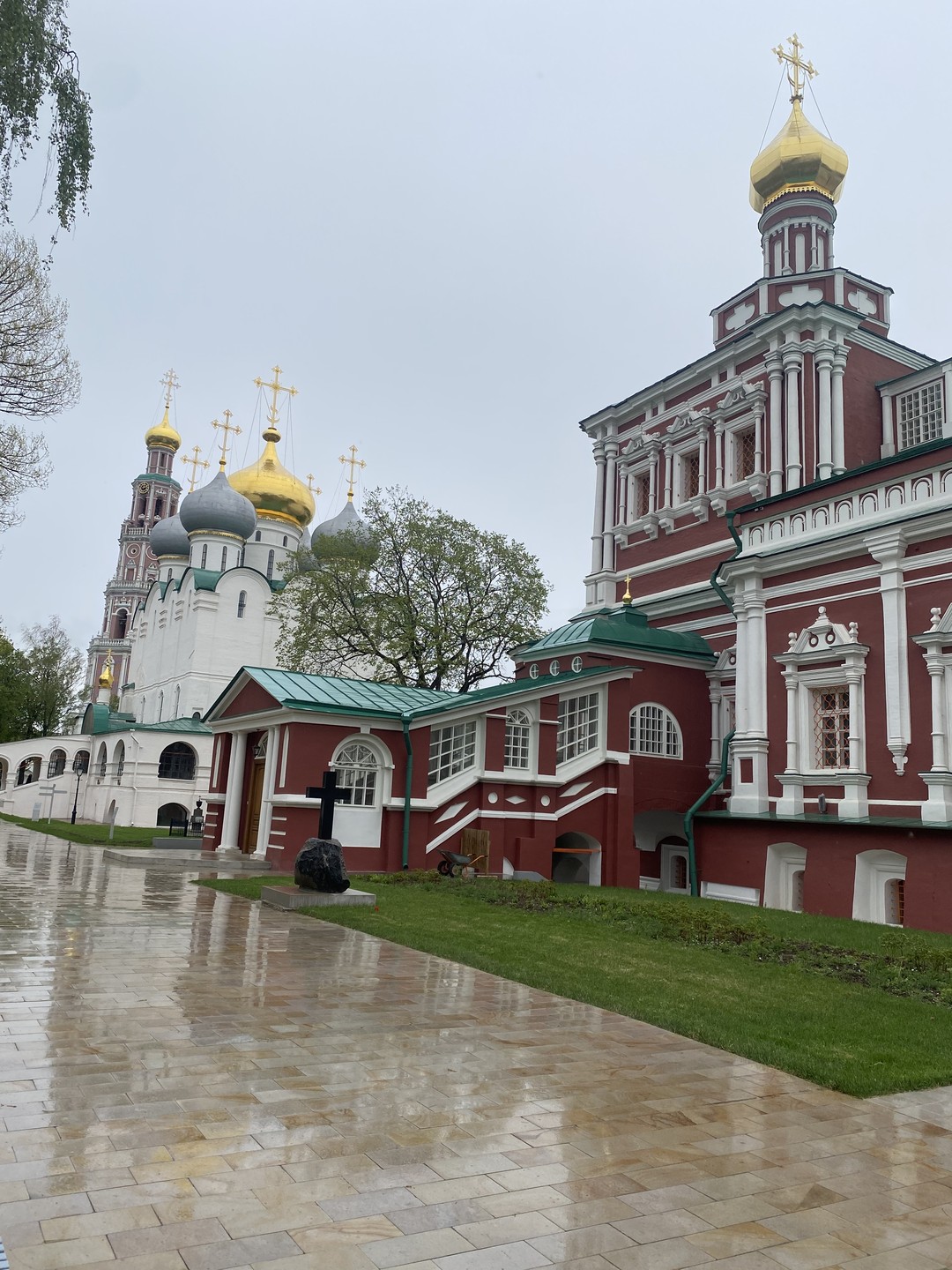 Светская экскурсия в прошлое и настоящее Новодевичьего монастыря (Светлана)