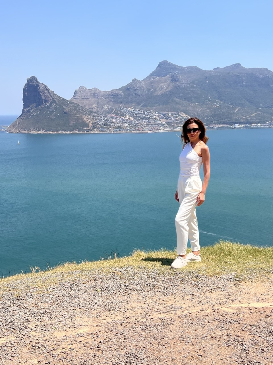 Экскурсию проводил Константин Садченко. Практически 12 часов мы ездили по локациям, и Константин рассказал всю историю