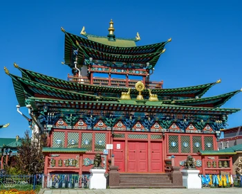 Иволгинский дацан и сопка «Ставка Чингисхана»