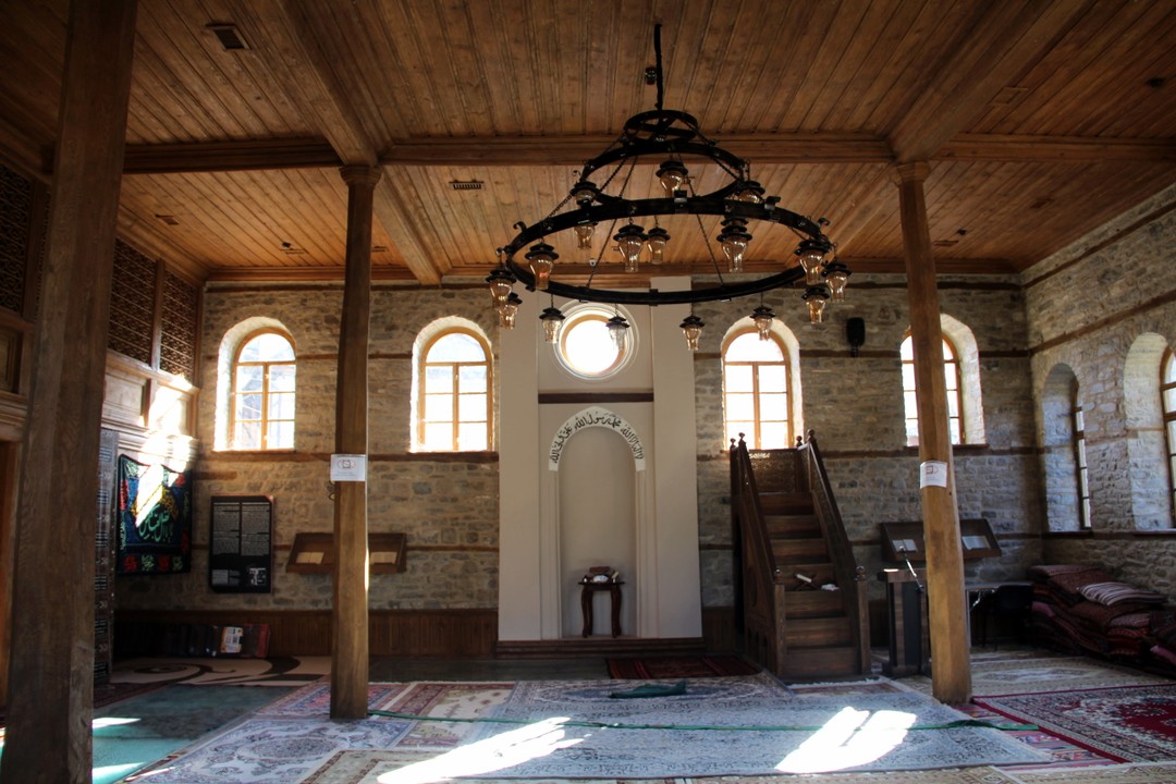 Интересная прогулка длинною в 1 день в горы. Марсианские пейзажи горной пустыни по пути туда, скалистые