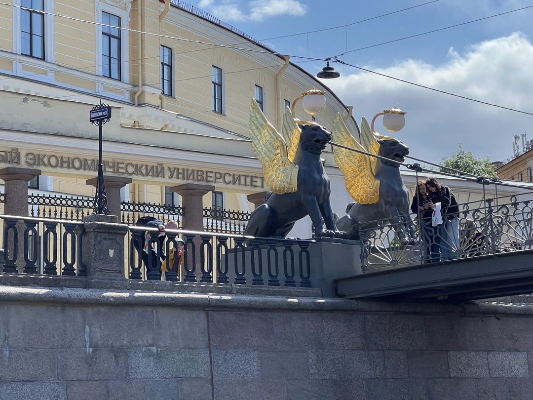 На частном катере по рекам и каналам Петербурга (Наталья)