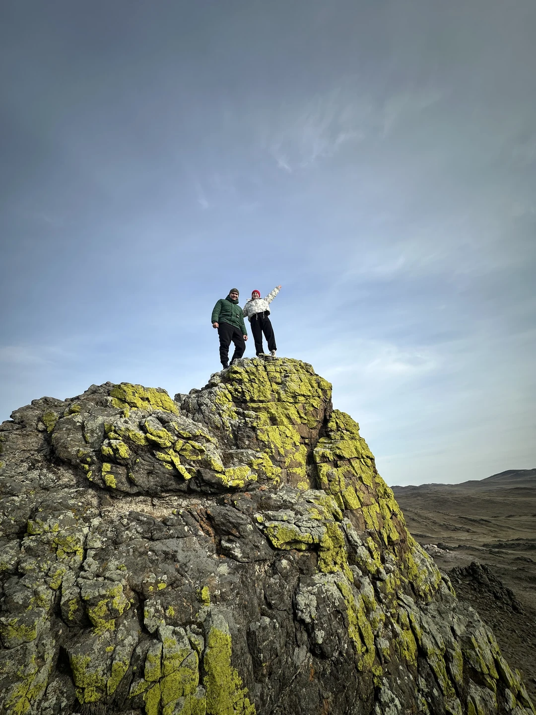 Все прошло безумно круто, гид Сергей профессионал своего дела, показал нам все укромные уголки острова Ольхон
