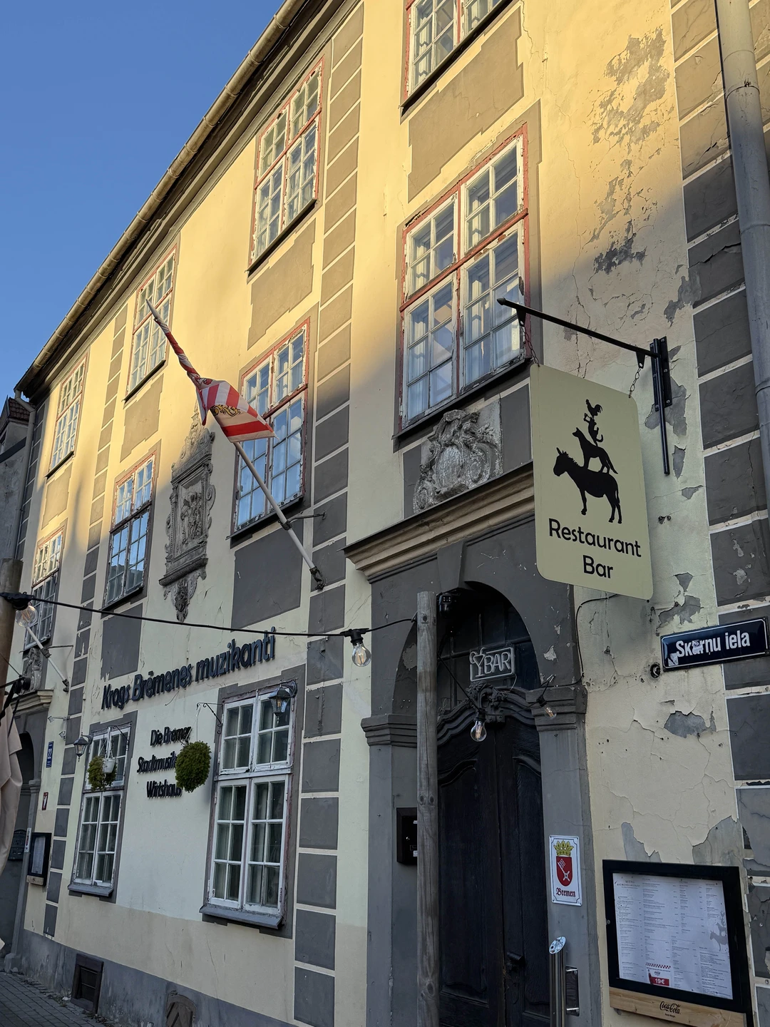 Экскурсия оставила самые тёплые впечатления! Наш гид Елена — настоящая энтузиастка своего дела, с любовью рассказывает