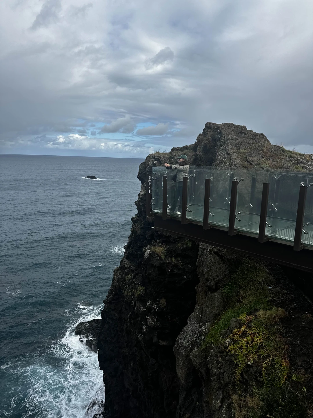 Очень понравились экскурсии с Максимом. Отличный гид, прислушивается к пожеланиям, ответит на любой вопрос. Смело рекомендовала бы друзьям!