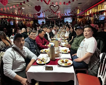 Вечерний круиз по Босфору с развлекательной программой и ужином