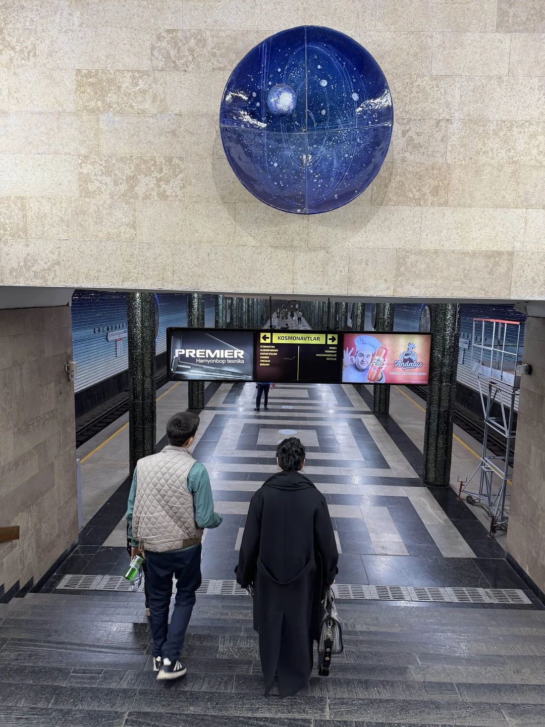 Прекрасная экскурсия с Эльдором. Живая, интересная! И на машине поездили, и пешком походили, а еще на