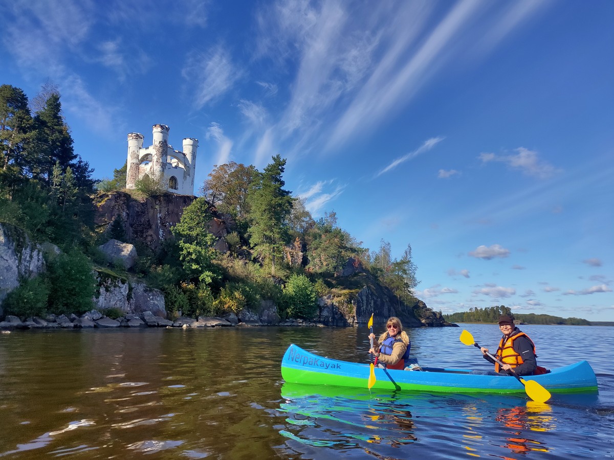 На байдарках - в парк Монрепо